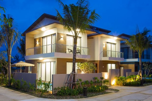 Four Bedrooms Villa Garden View